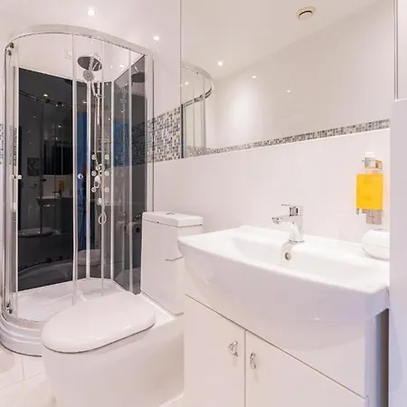 公寓 Centre Luxury With Sauna 2 Bedroom 2 Bathroom *