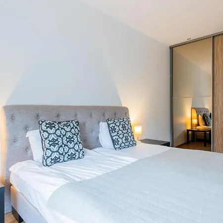 Rentigal Near Old Town Апартаменты *