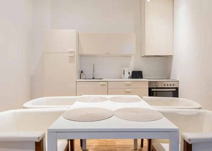 Rentigal Near Old Town 公寓