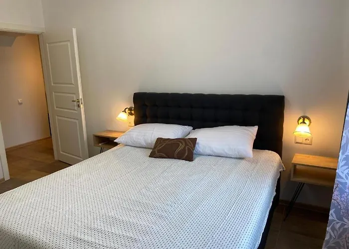 Rentigal Near Old Town 公寓