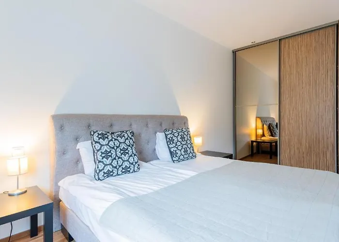 Rentigal Near Old Town 公寓 *